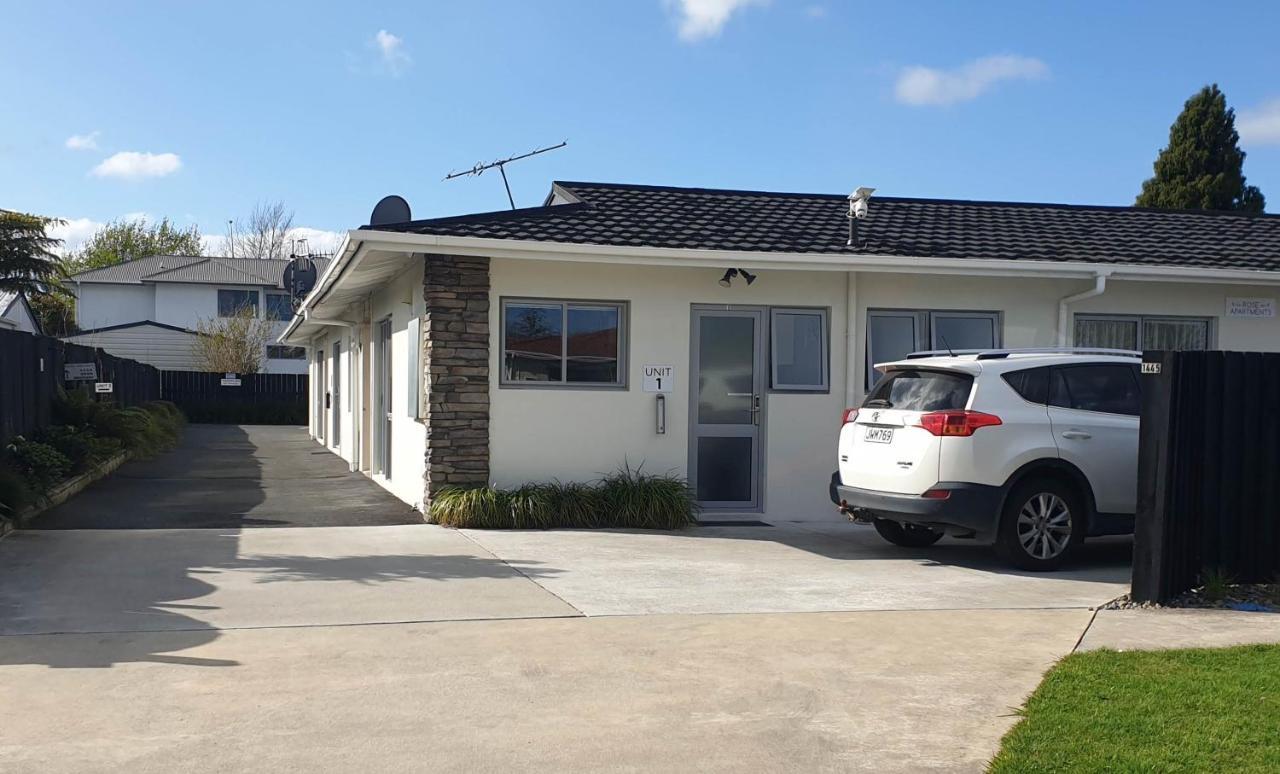 Rose Apartments Central Rotorua- Accommodation & Private Spa Buitenkant foto